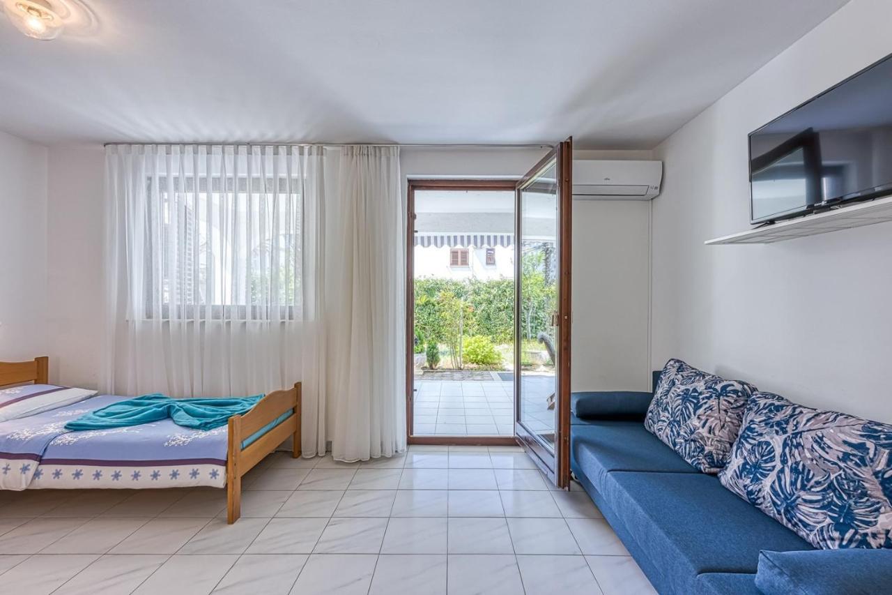 Apartments Kiki Spada 포레치 외부 사진